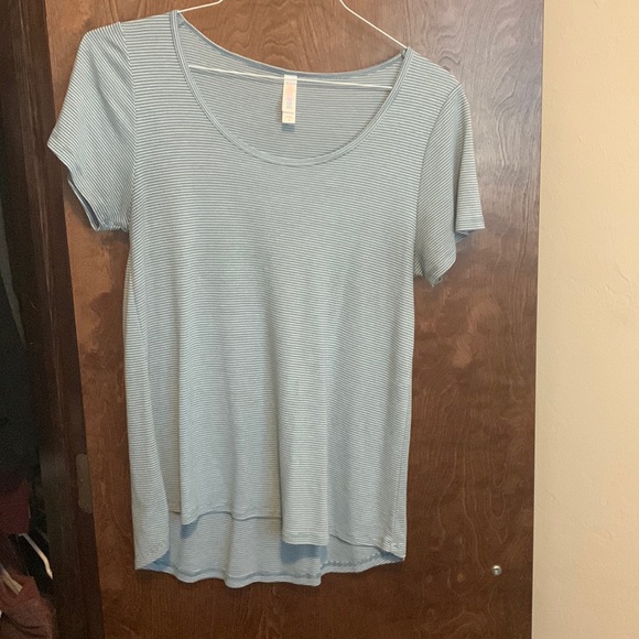 LuLaRoe tunic - Picture 1 of 2